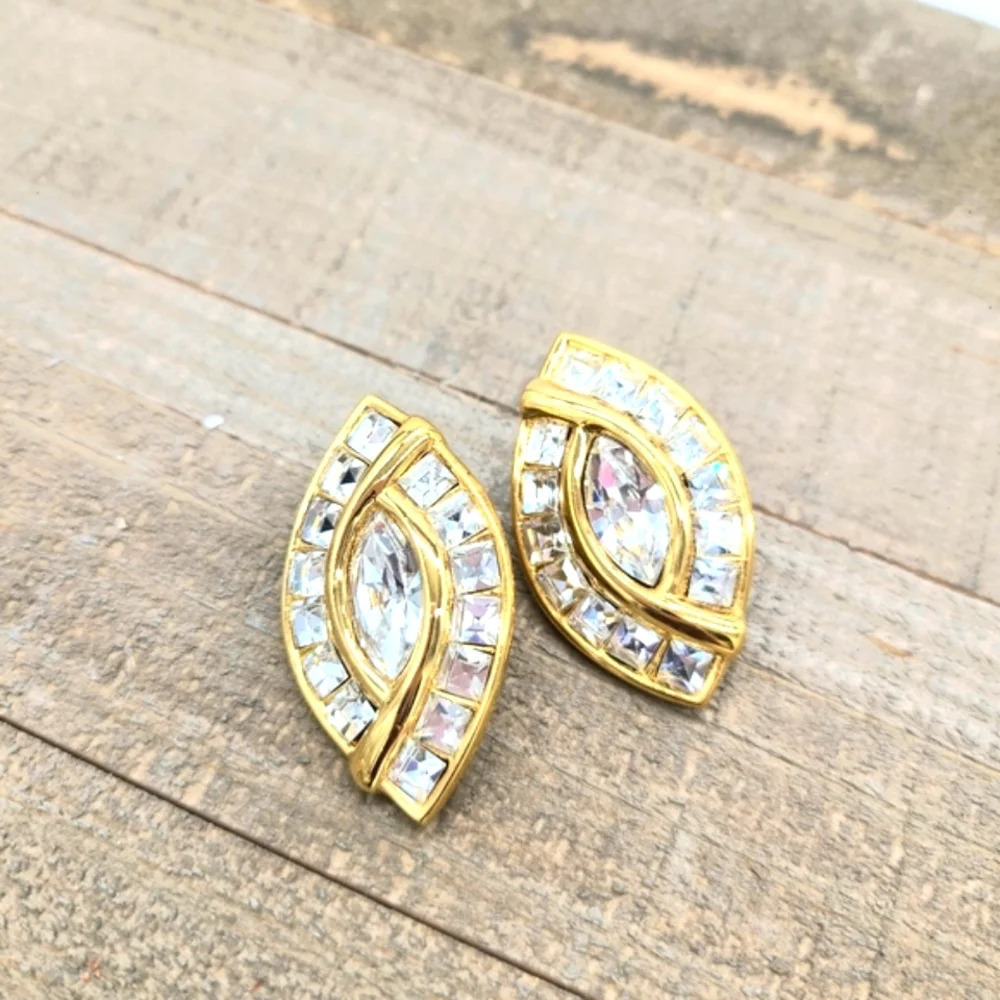 80s Napier Vintage Baguettes Shrouded by Shiny Goldtone • Pierced